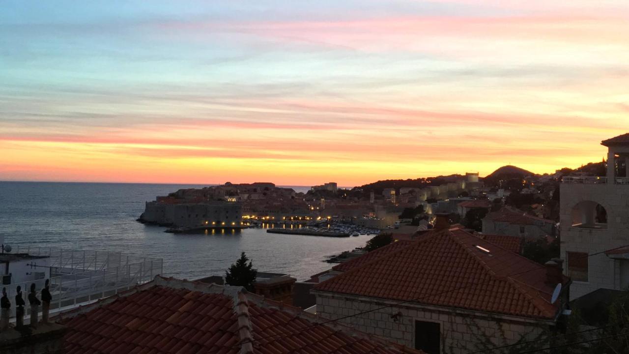 Sunset Over The Dubrovnik'S Old Town Εξωτερικό φωτογραφία