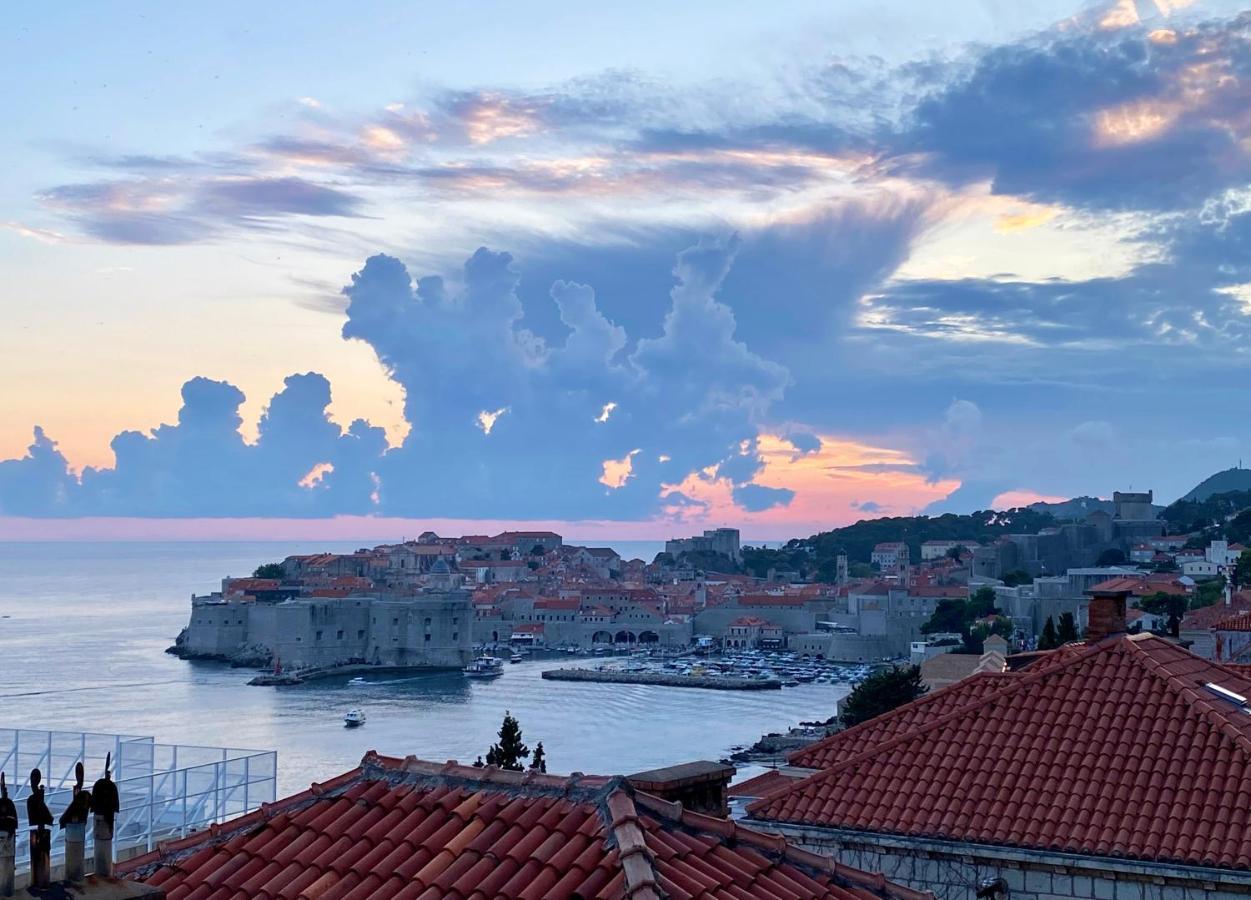 Sunset Over The Dubrovnik'S Old Town Εξωτερικό φωτογραφία